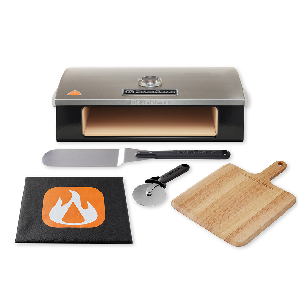BakerStone Professional Series Pizza Oven Box Kit P-ABDEH-O-000, mostrado con la cubierta antipolvo, la pala, el girapizzas y el cortador